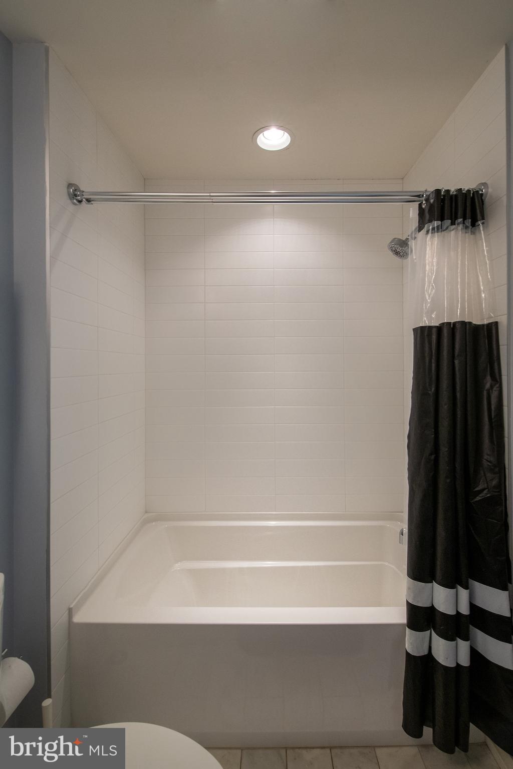 444 Fairmount Avenue, Unit A Philadelphia, PA 19123 - Photo 29 of 52