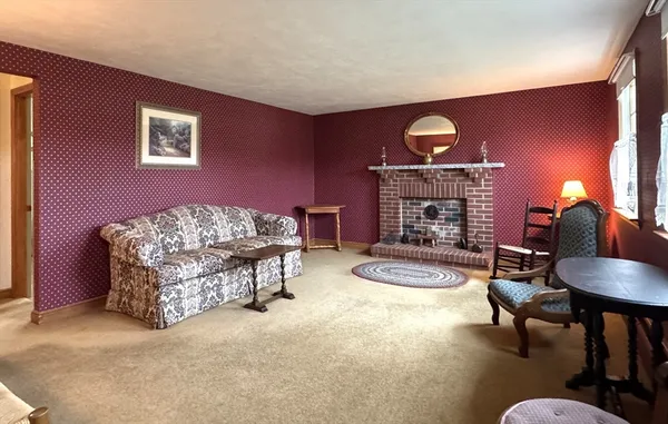 $649,000 | 144 Main Street, Kingston, NH 03848