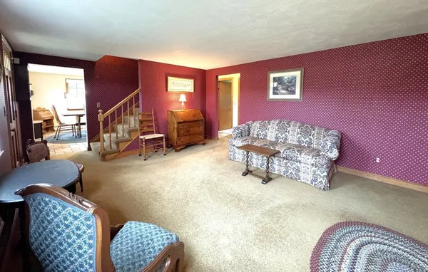 $649,000 | 144 Main Street, Kingston, NH 03848