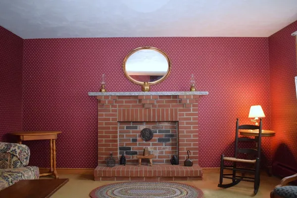 $649,000 | 144 Main Street, Kingston, NH 03848