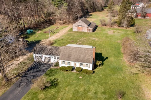 $649,000 | 144 Main Street, Kingston, NH 03848