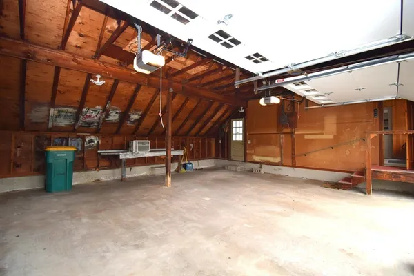 $649,000 | 144 Main Street, Kingston, NH 03848