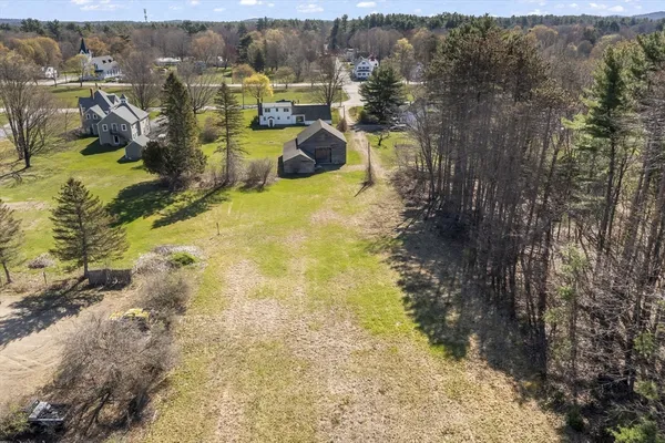 $649,000 | 144 Main Street, Kingston, NH 03848
