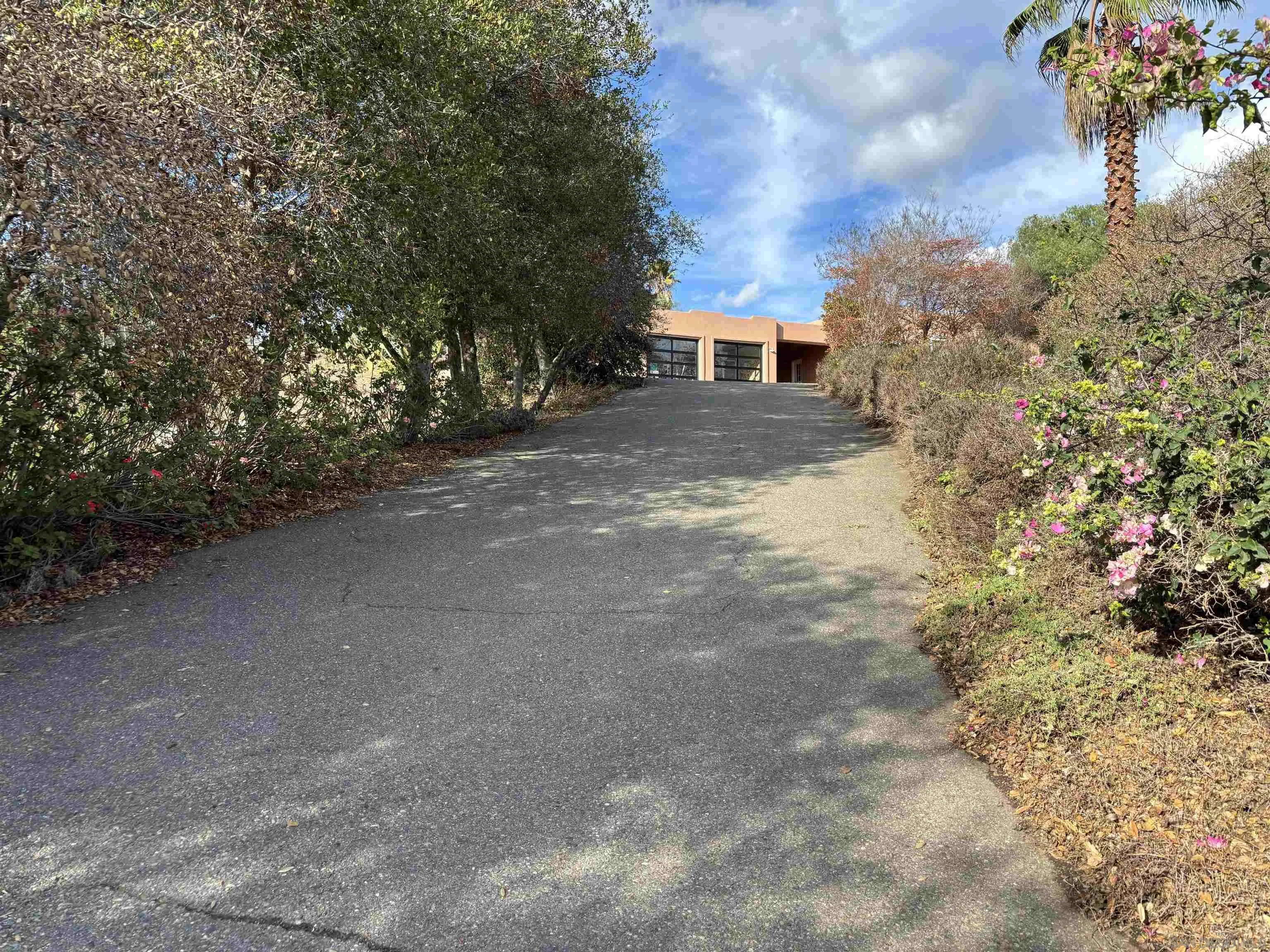 6960 West Lilac Road Bonsall, CA 92003 - Photo 3 of 37 Gallery Image 3