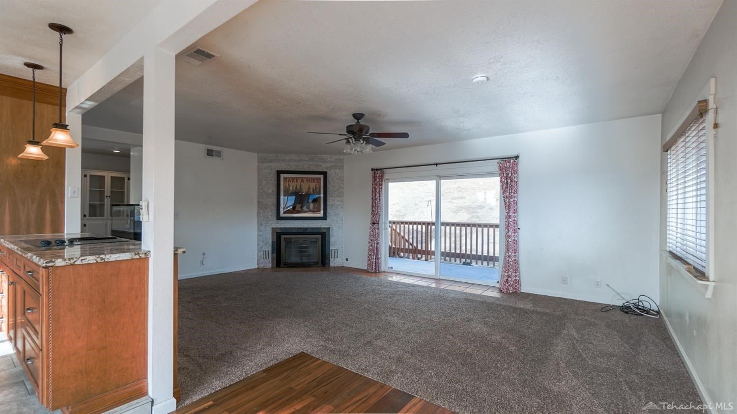 25401 Bear Valley Road Tehachapi, CA 93561 - Photo 11 of 35 Gallery Image 11