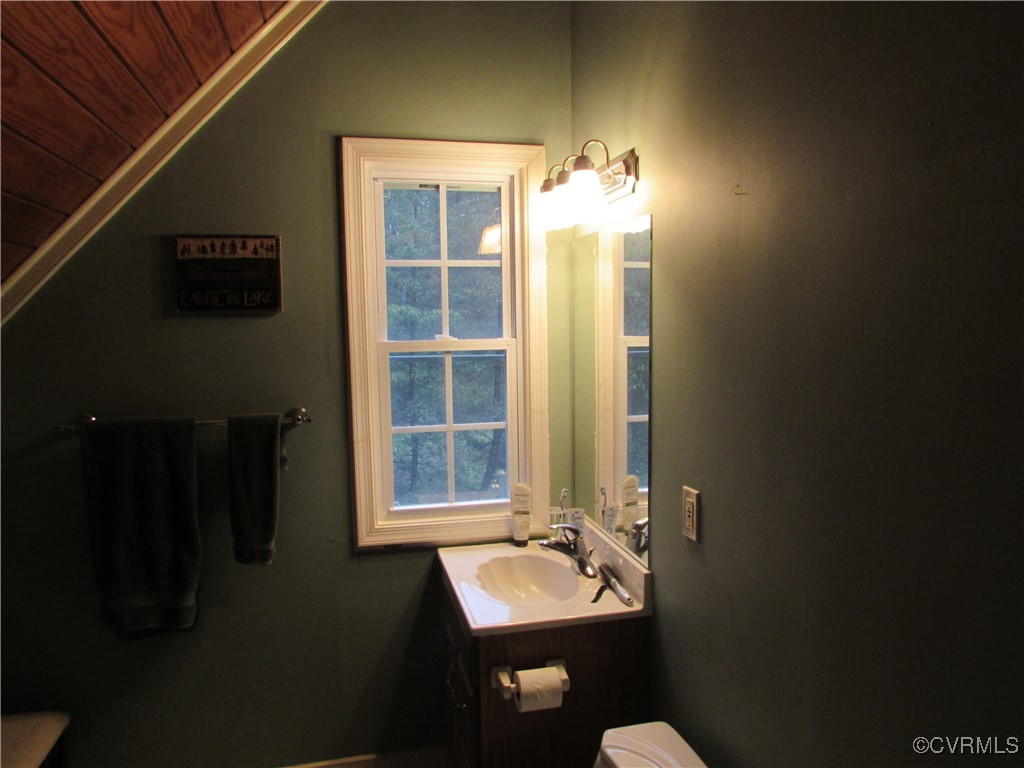 119 Olde Footpath Road Aylett, VA 23009 - Photo 12 of 20 Loft Half Bath