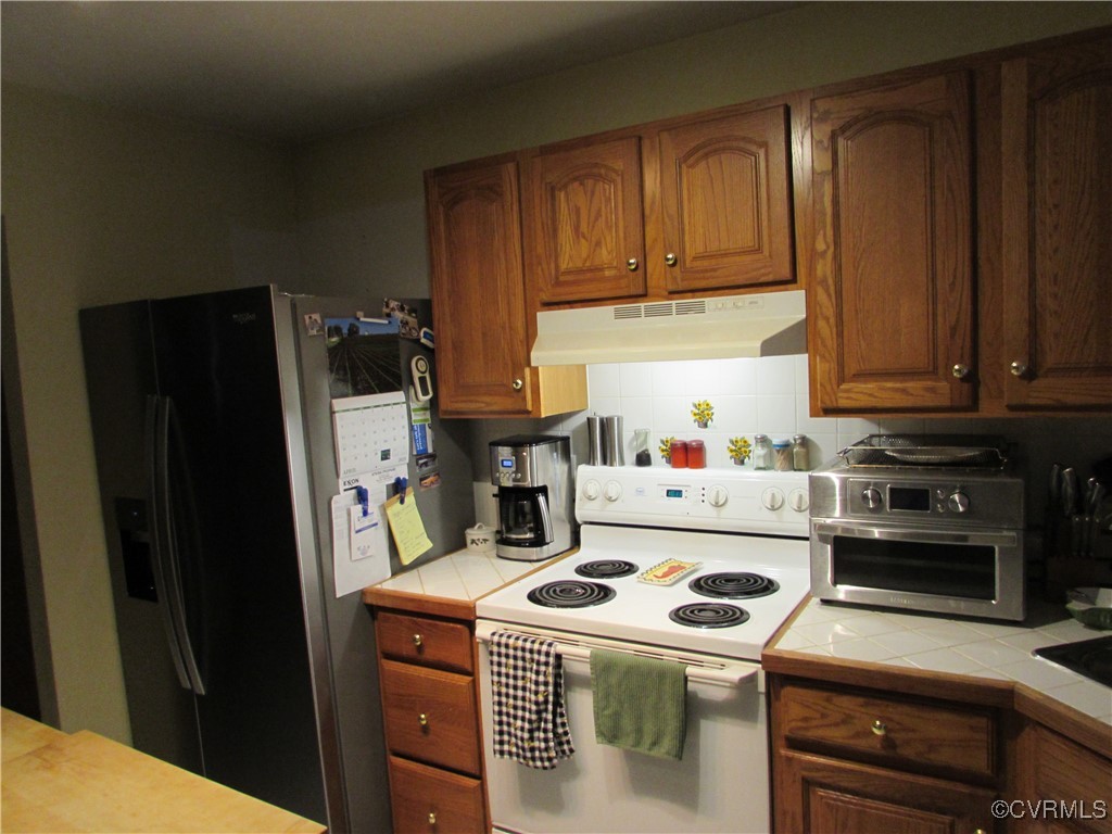 119 Olde Footpath Road Aylett, VA 23009 - Photo 4 of 20 Kitchen