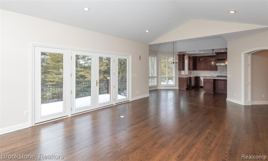 7635 Fen Ridge Clarkston, MI 48348 - Photo 34 of 62