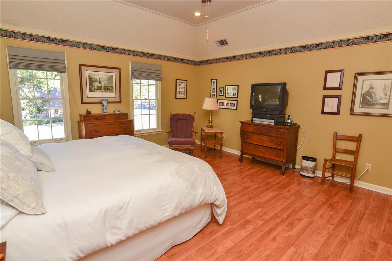4289 Old Forest Road Memphis, TN 38125 - Photo 14 of 25 Gallery Image 14