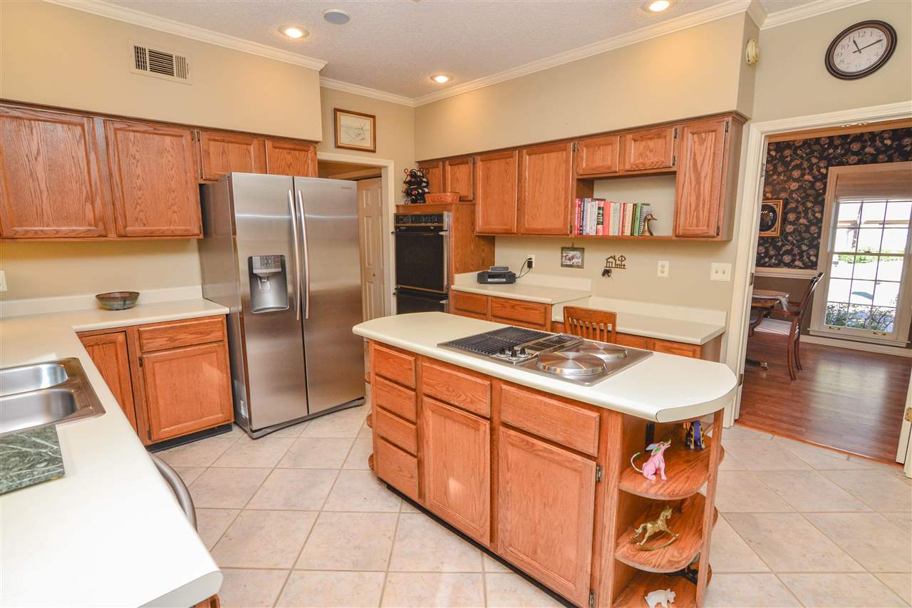4289 Old Forest Road Memphis, TN 38125 - Photo 7 of 25 Gallery Image 7