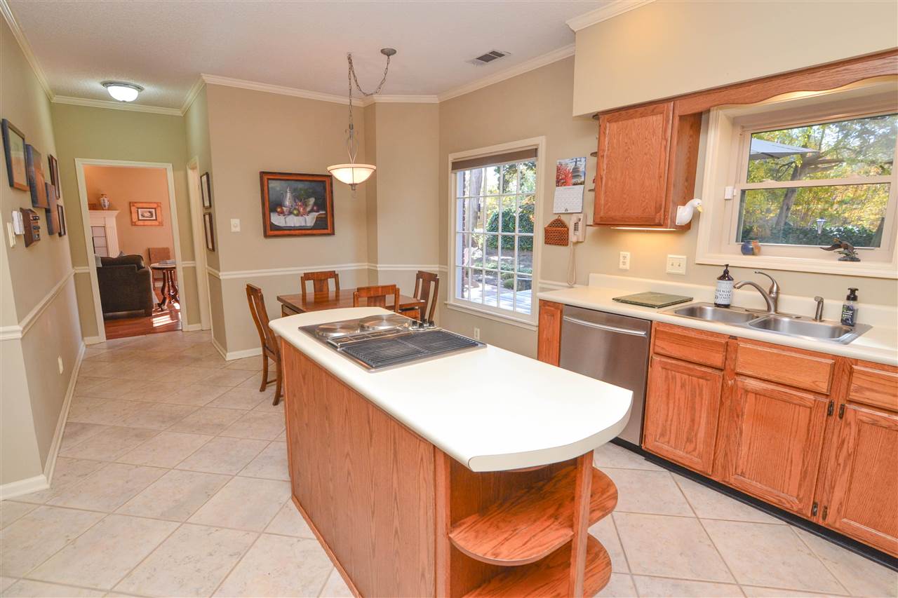 4289 Old Forest Road Memphis, TN 38125 - Photo 8 of 25 Gallery Image 8