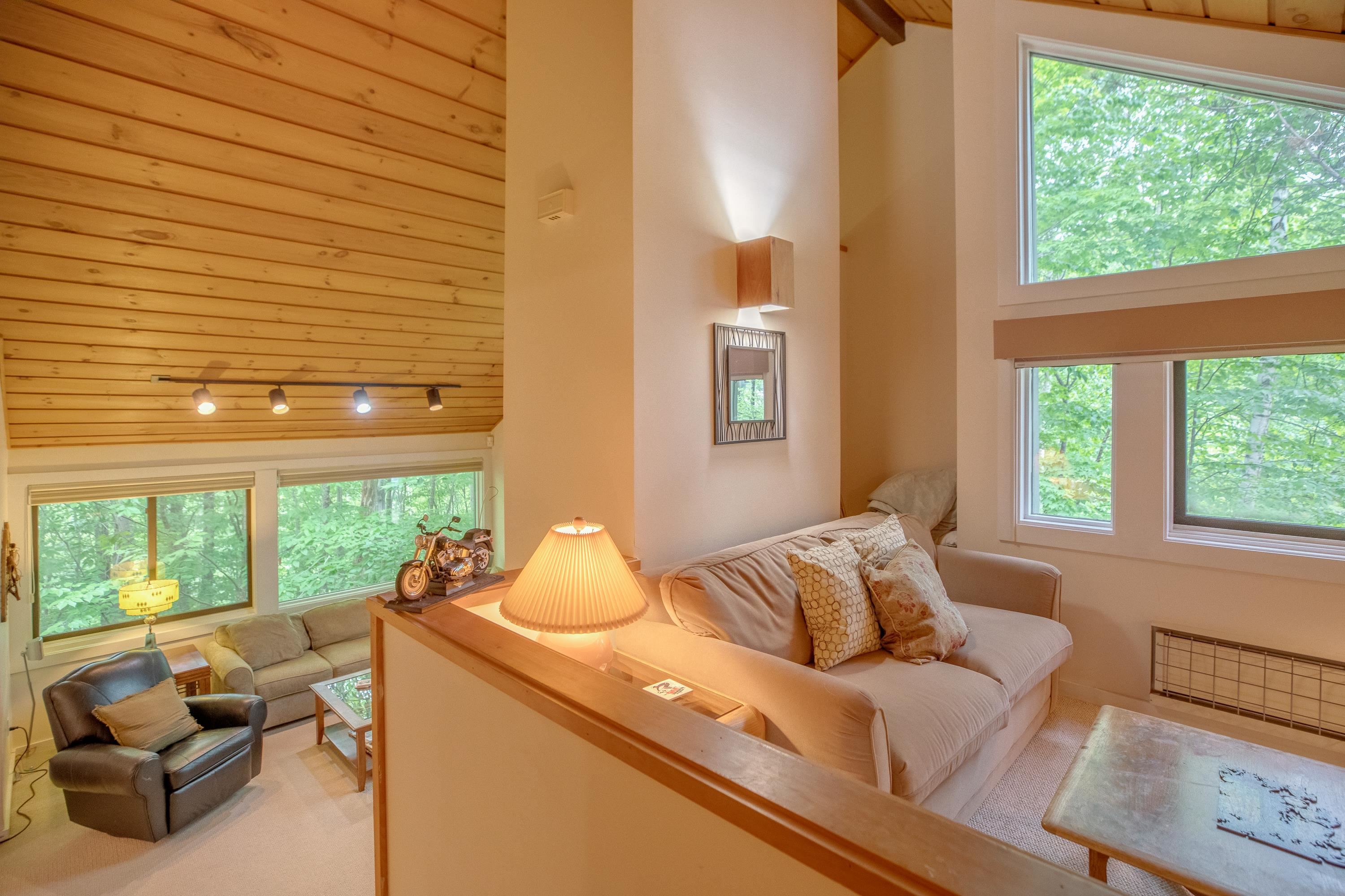 37 Clearbrook Road, Unit 2 Lincoln, NH 03251 - Photo 16 of 31
