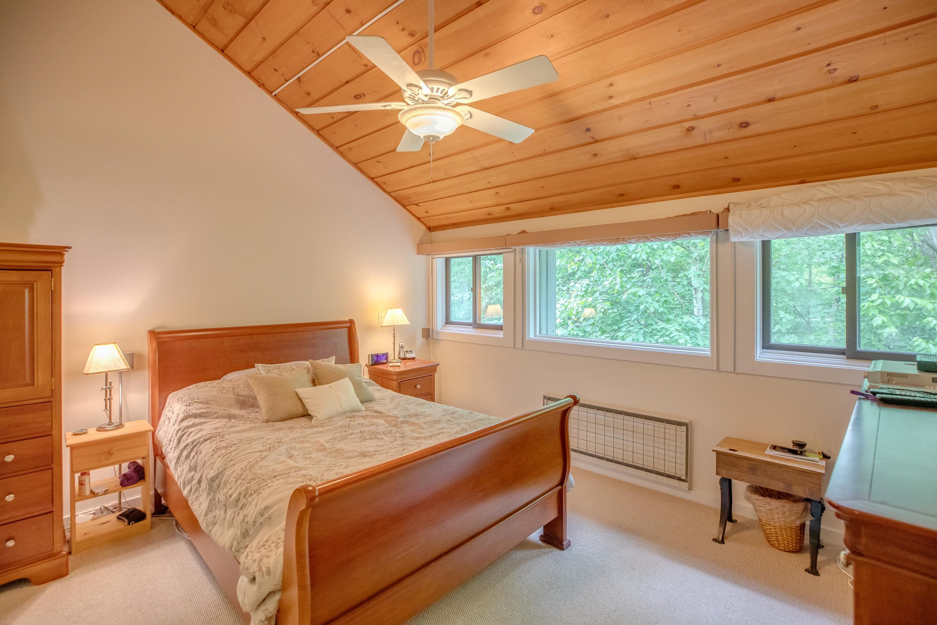 37 Clearbrook Road, Unit 2 Lincoln, NH 03251 - Photo 17 of 31