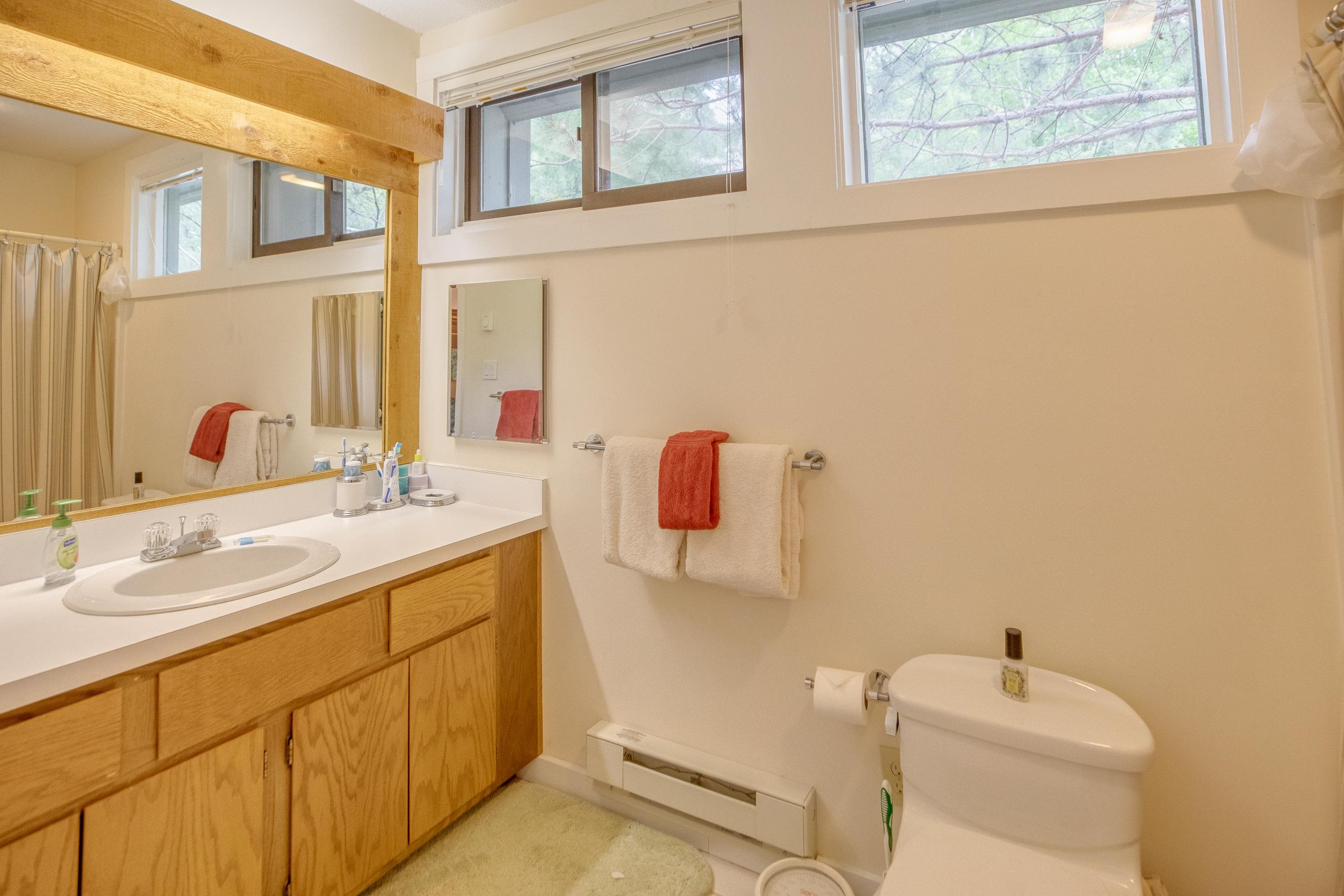 37 Clearbrook Road, Unit 2 Lincoln, NH 03251 - Photo 20 of 31