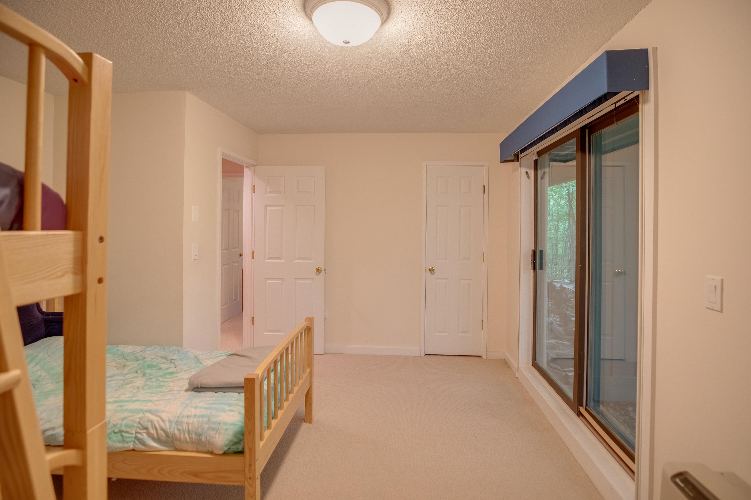37 Clearbrook Road, Unit 2 Lincoln, NH 03251 - Photo 24 of 31