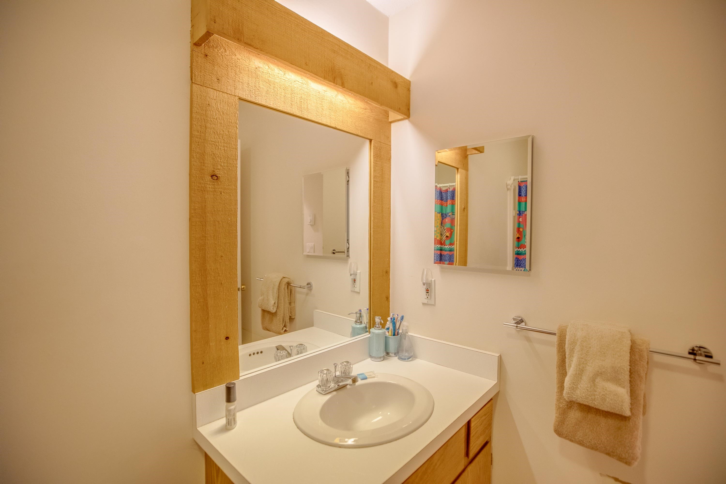 37 Clearbrook Road, Unit 2 Lincoln, NH 03251 - Photo 26 of 31