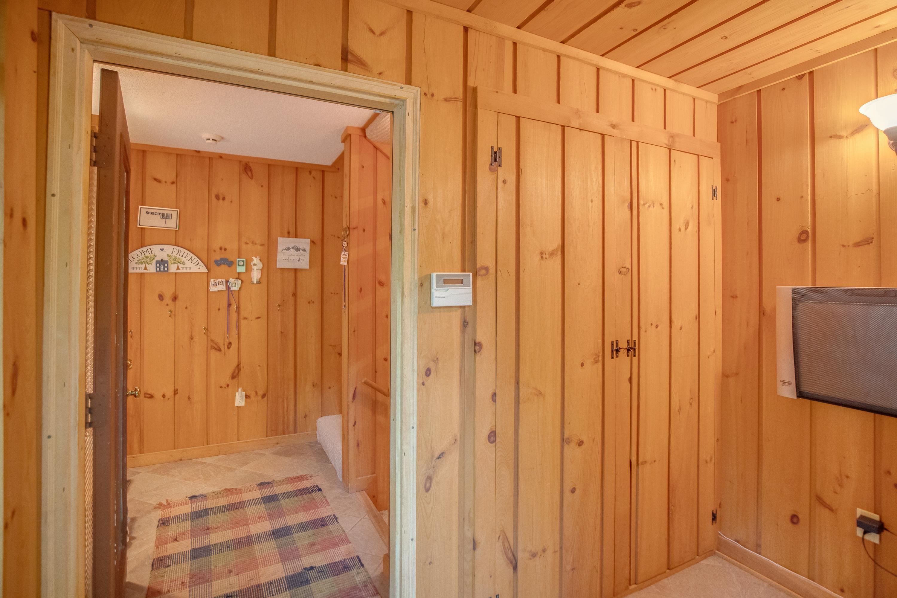 37 Clearbrook Road, Unit 2 Lincoln, NH 03251 - Photo 4 of 31