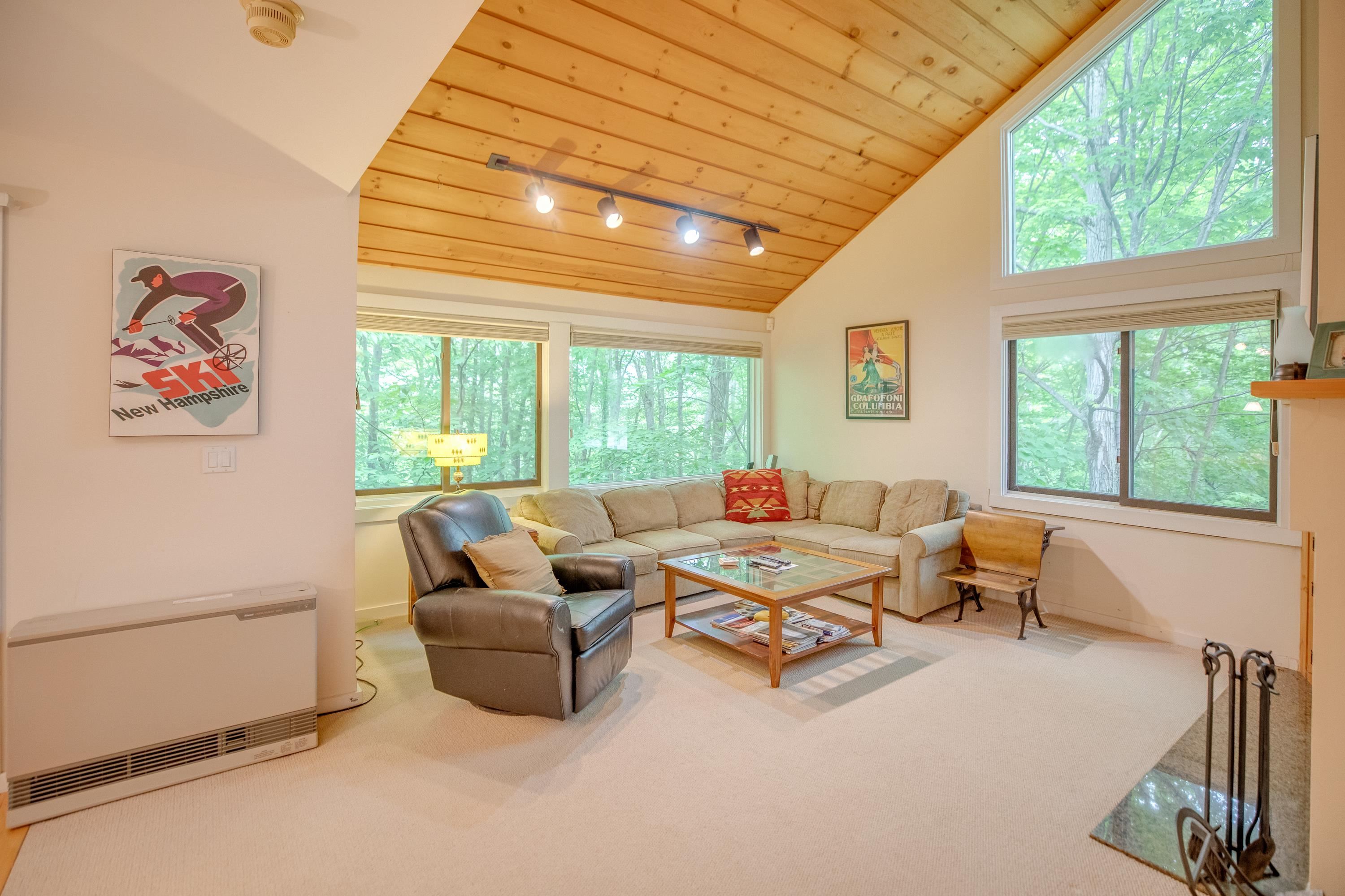 37 Clearbrook Road, Unit 2 Lincoln, NH 03251 - Photo 6 of 31