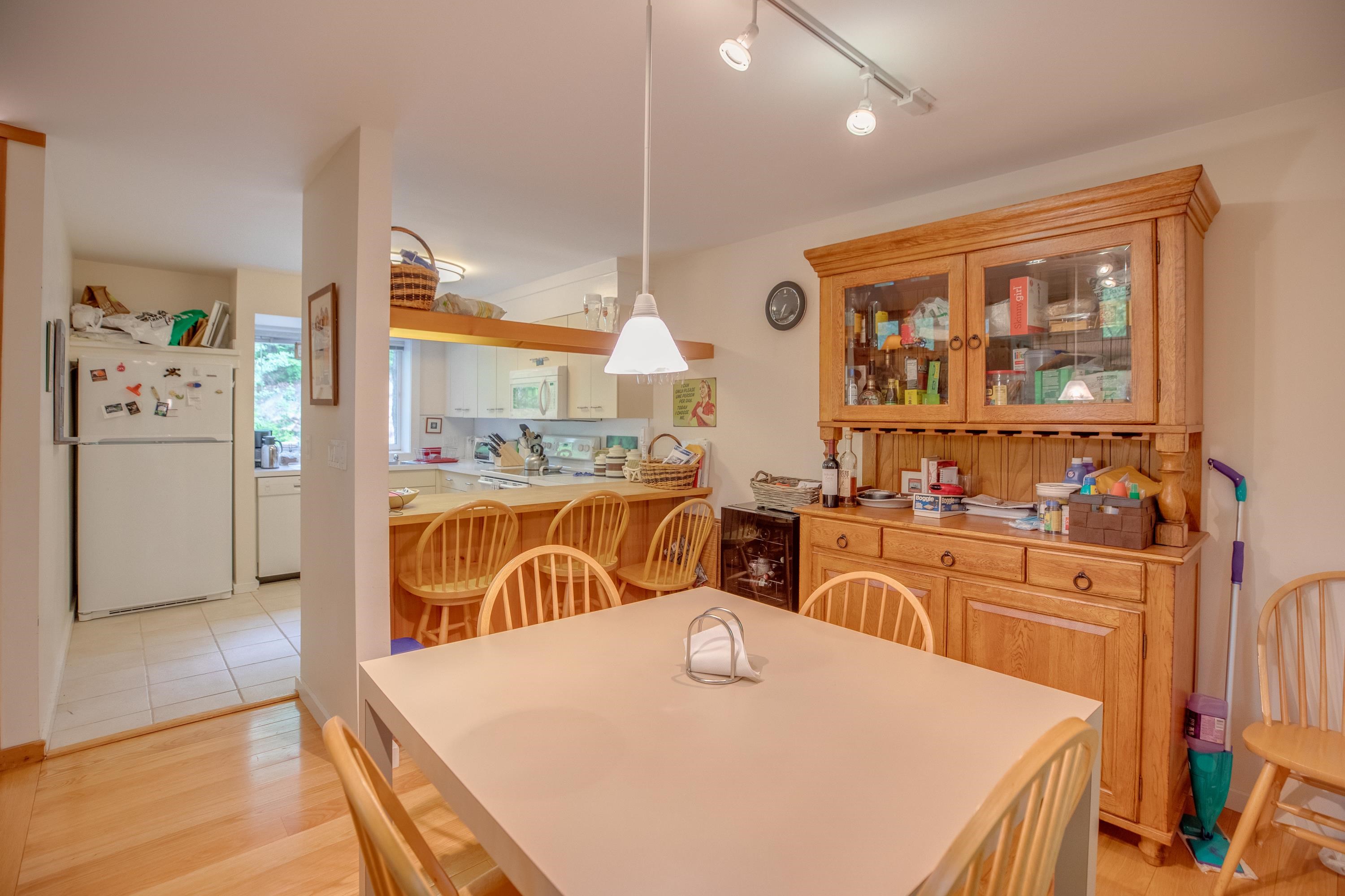 37 Clearbrook Road, Unit 2 Lincoln, NH 03251 - Photo 9 of 31