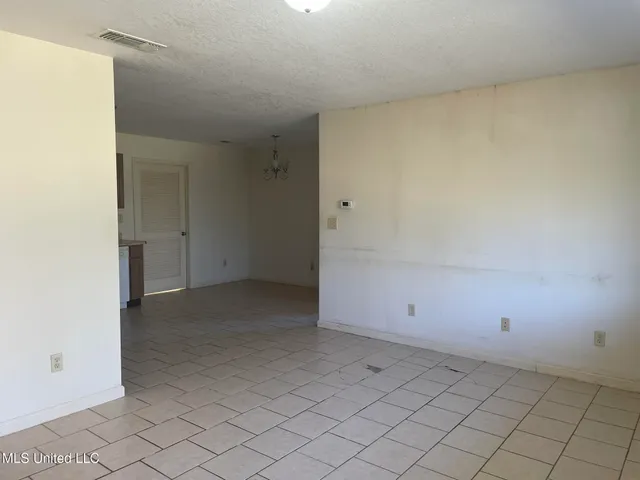 $159,900 | 412 Madison Avenue, Wiggins, MS 39577