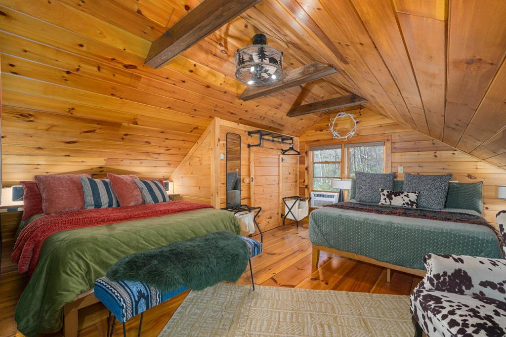 229 Ringtail Run Murphy, NC 28906 - Photo 30 of 68 a outdoor living space with furniture and a couch