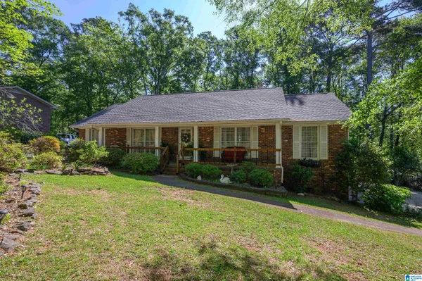 $263,500 | 360 Shoshone Drive, Montevallo, AL 35115