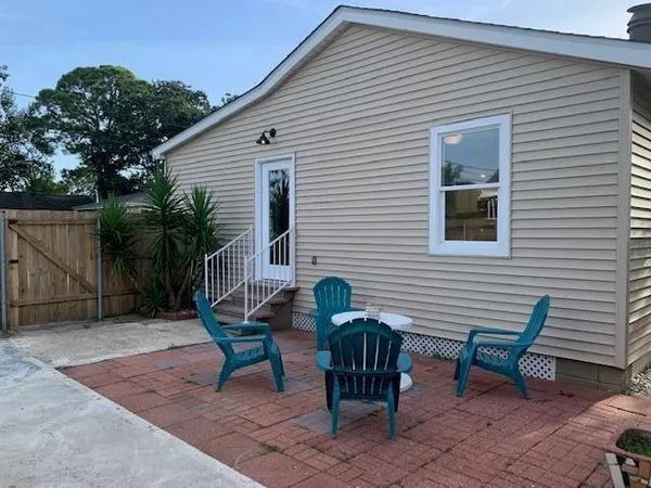 $2,000 | 801 Canton Street, Jefferson, LA 70121