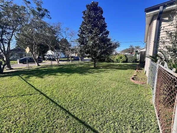 $2,000 | 801 Canton Street, Jefferson, LA 70121