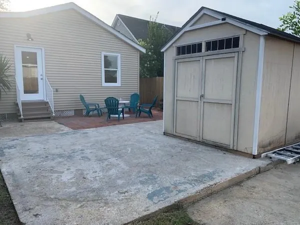 $2,000 | 801 Canton Street, Jefferson, LA 70121