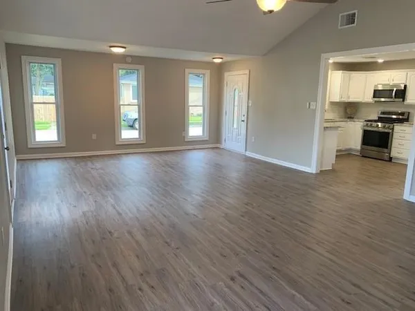 $2,000 | 801 Canton Street, Jefferson, LA 70121