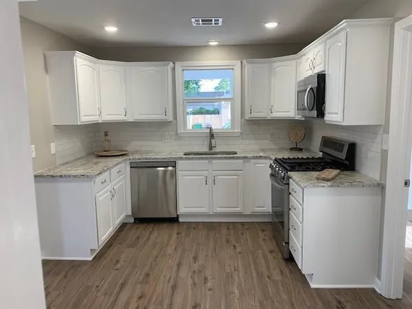 $2,000 | 801 Canton Street, Jefferson, LA 70121