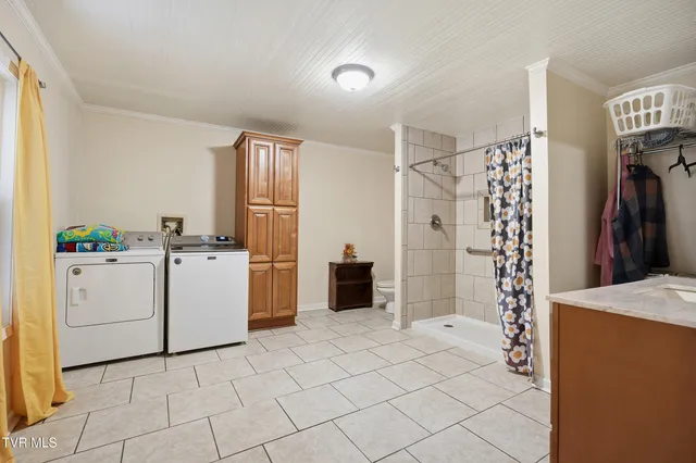 $305,000 | 28375 Poor Valley Road, Saltville, VA 24370