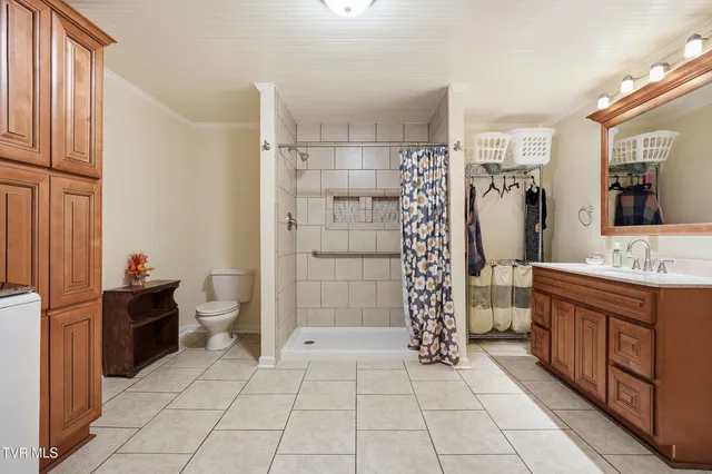 $305,000 | 28375 Poor Valley Road, Saltville, VA 24370