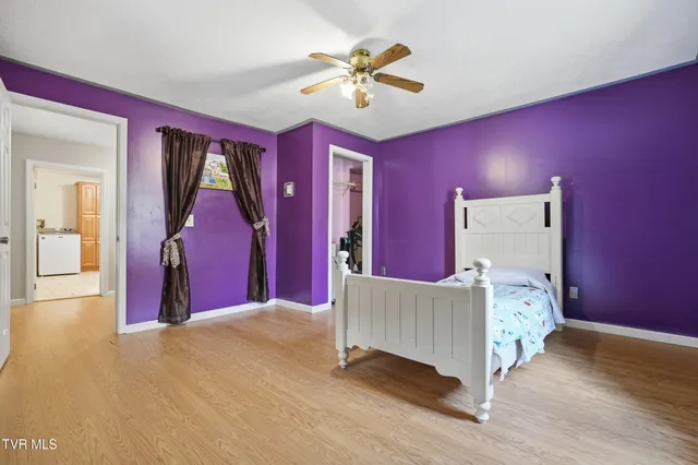 $305,000 | 28375 Poor Valley Road, Saltville, VA 24370