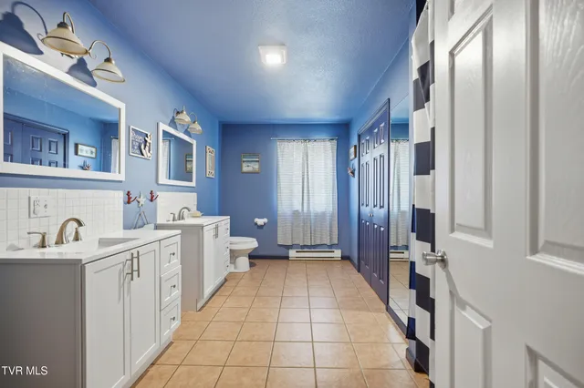 $305,000 | 28375 Poor Valley Road, Saltville, VA 24370