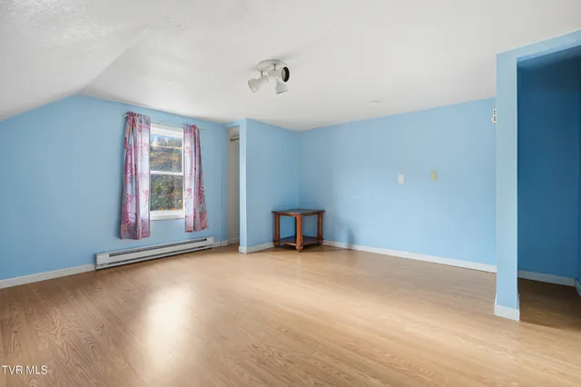 $305,000 | 28375 Poor Valley Road, Saltville, VA 24370