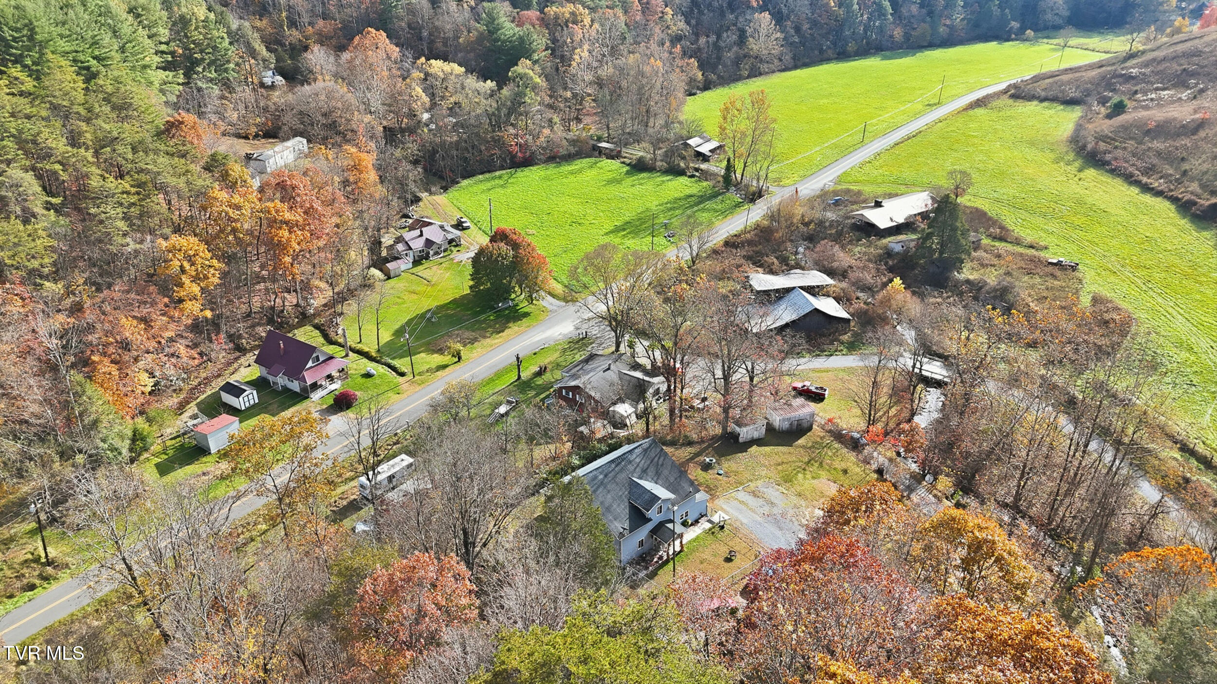 28375 Poor Valley Road Saltville, VA 24370 - Photo 44 of 49 *