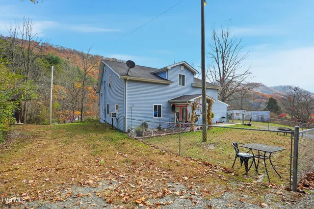 $305,000 | 28375 Poor Valley Road, Saltville, VA 24370
