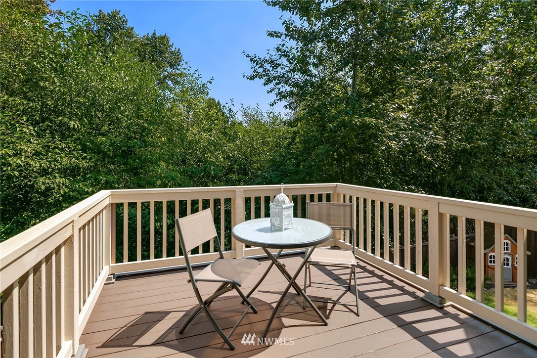 984 Kitsap Avenue Northeast Renton, WA 98059 - Photo 11 of 25