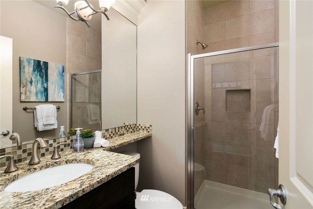 984 Kitsap Avenue Northeast Renton, WA 98059 - Photo 12 of 25