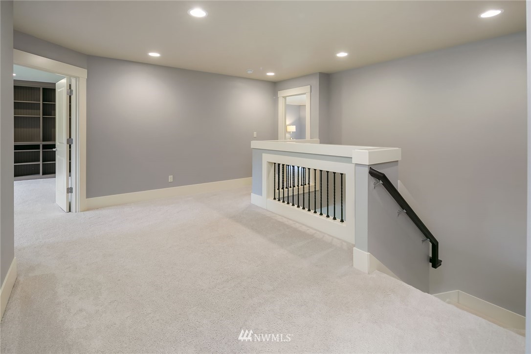 984 Kitsap Avenue Northeast Renton, WA 98059 - Photo 14 of 25