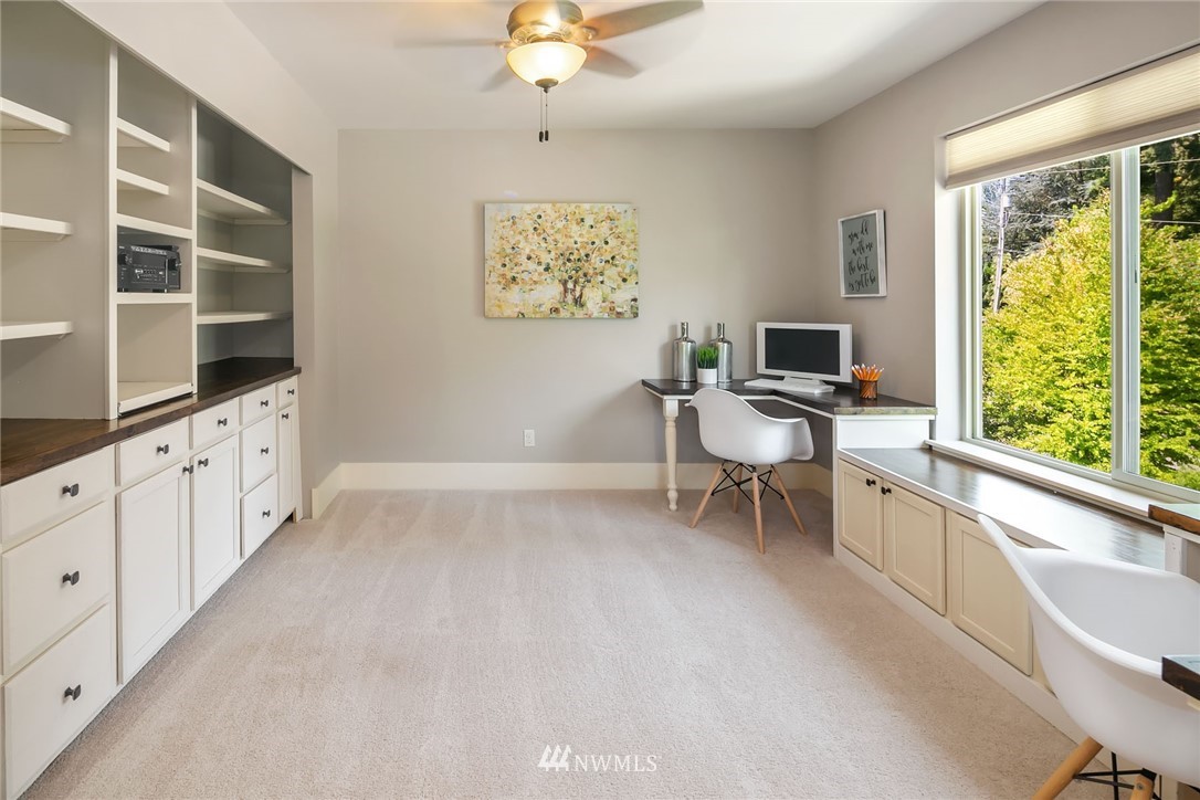 984 Kitsap Avenue Northeast Renton, WA 98059 - Photo 18 of 25
