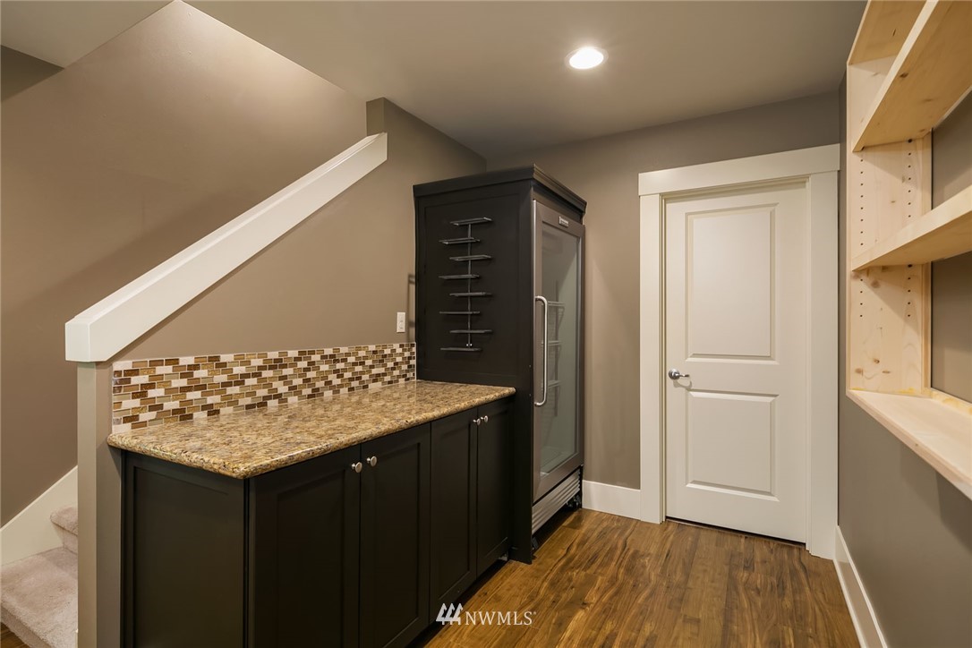 984 Kitsap Avenue Northeast Renton, WA 98059 - Photo 22 of 25