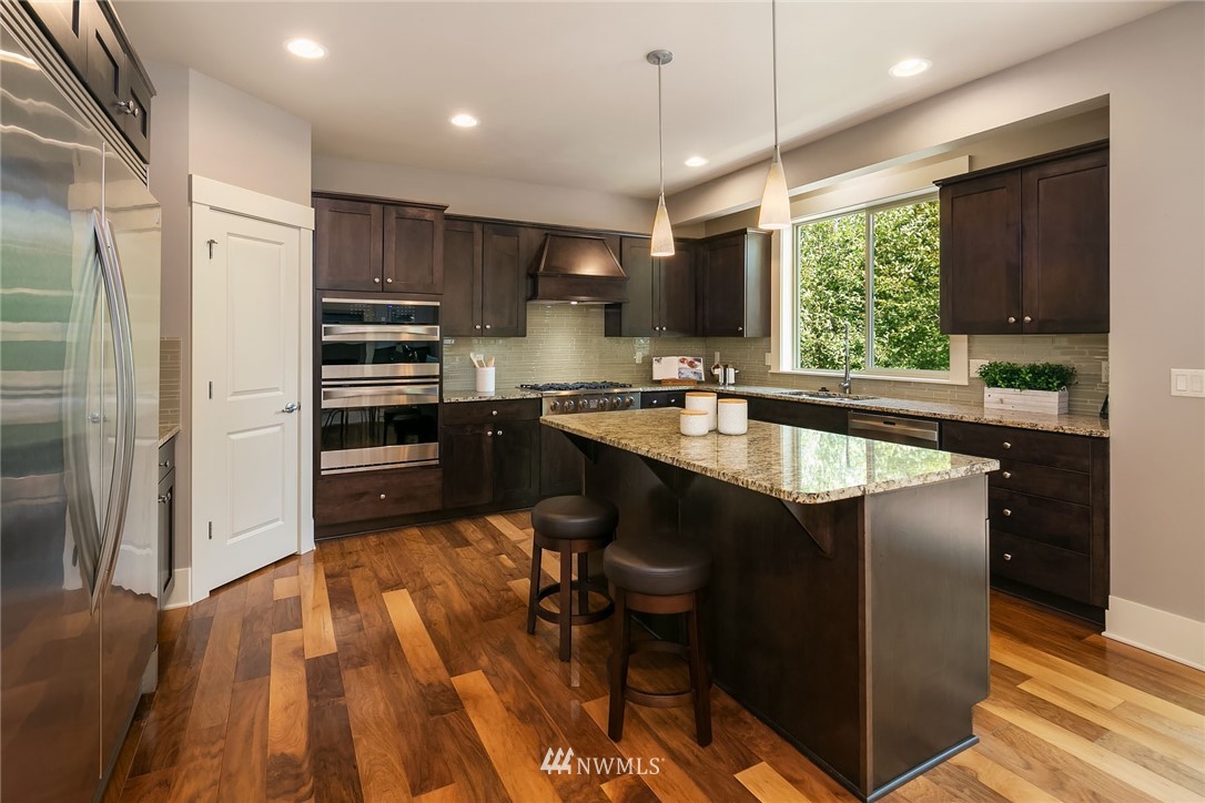 984 Kitsap Avenue Northeast Renton, WA 98059 - Photo 7 of 25