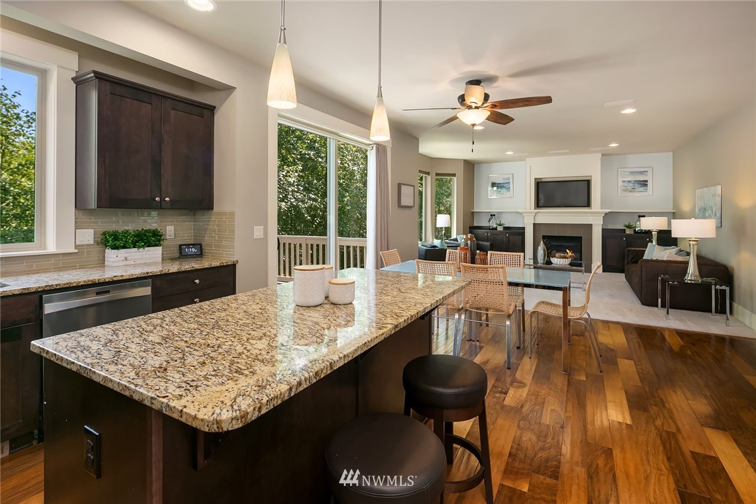 984 Kitsap Avenue Northeast Renton, WA 98059 - Photo 8 of 25
