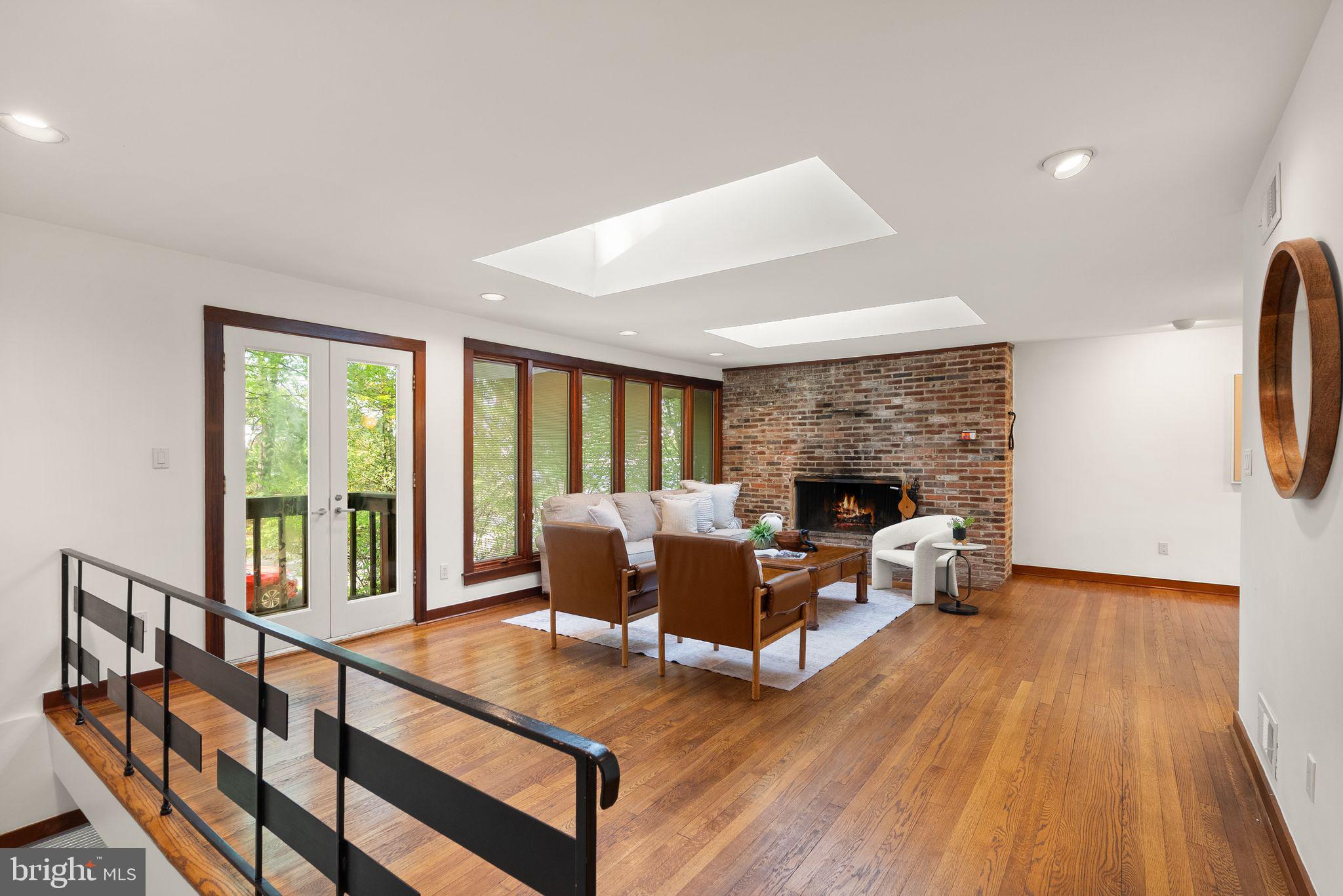5927 Onondaga Road Bethesda, MD 20816 - Photo 12 of 37 Gallery Image 12