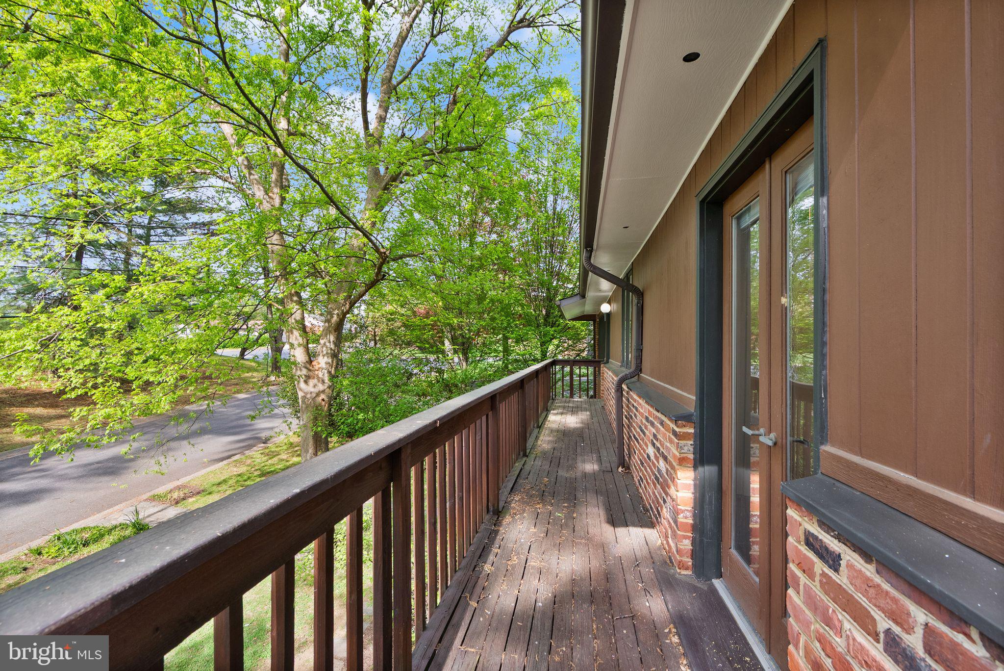5927 Onondaga Road Bethesda, MD 20816 - Photo 31 of 37 Gallery Image 31