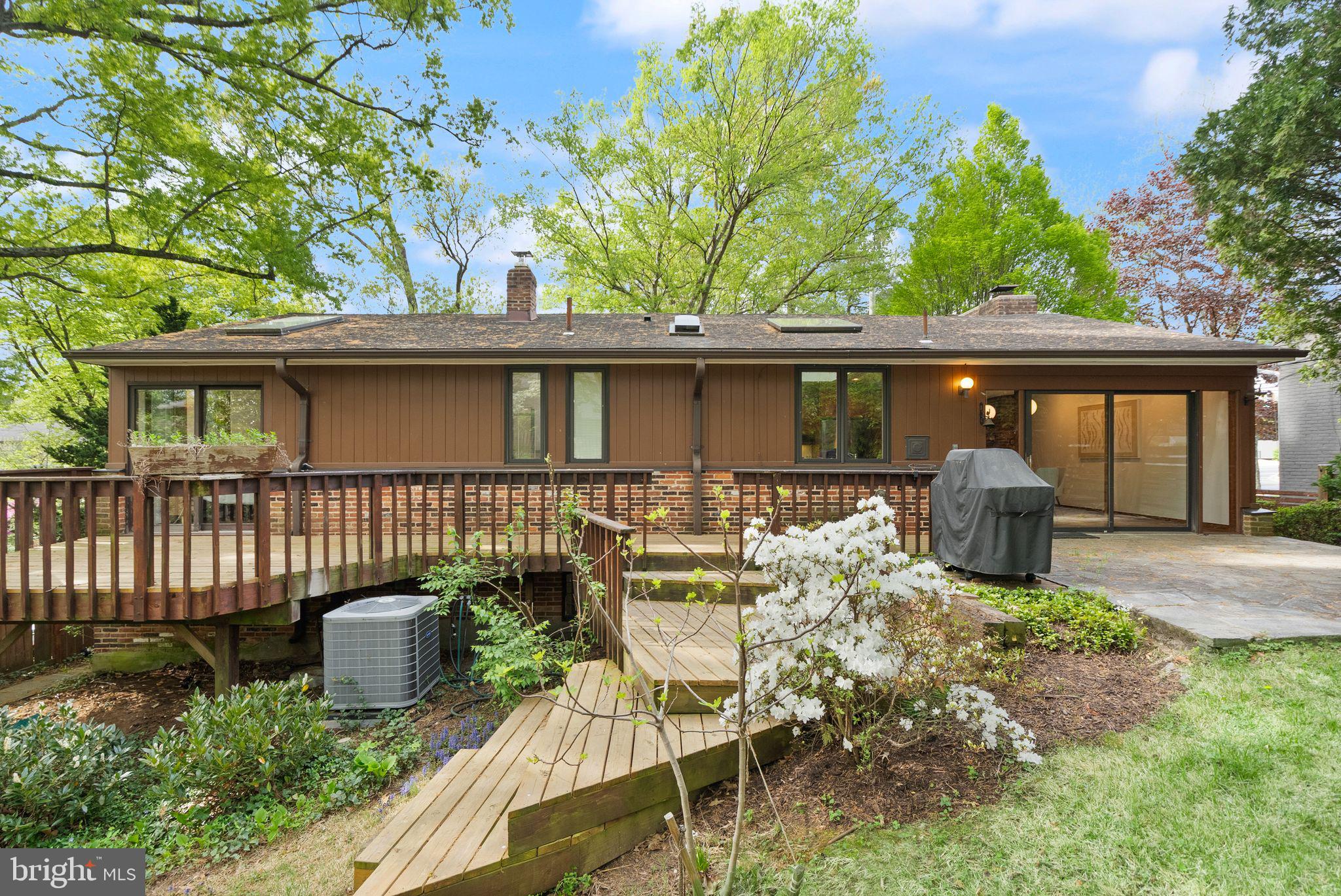 5927 Onondaga Road Bethesda, MD 20816 - Photo 36 of 37 Gallery Image 36