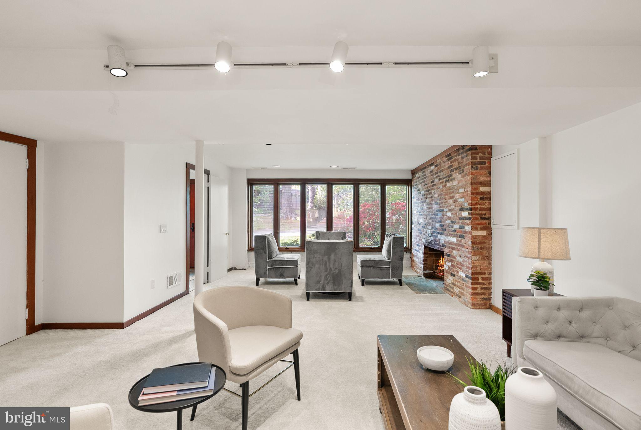 5927 Onondaga Road Bethesda, MD 20816 - Photo 10 of 37 Gallery Image 10