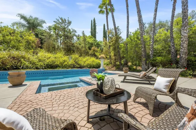 $2,710,000 | 17601 Valle Verde Road, Poway, CA 92064